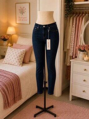 JUST USA JP391 Womens Super Soft Skinny Jeans Size 2 Dark Denim NWT